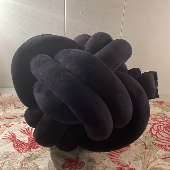 Knotted Black Throw Toss Interesting Pillow - Picture 4 of 7